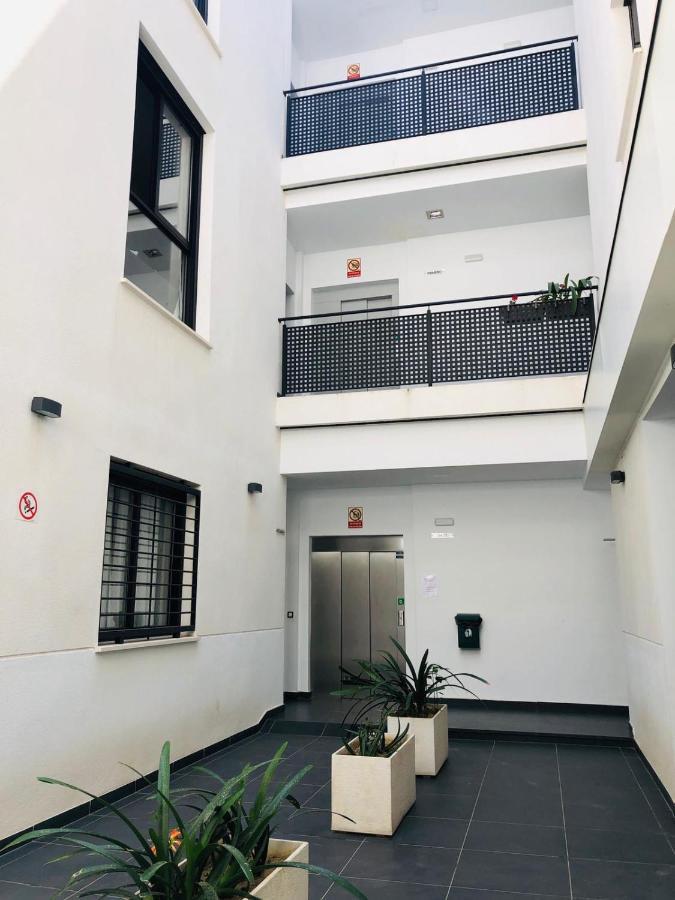 Low Cost Rooms La Merced Málaga Eksteriør bilde